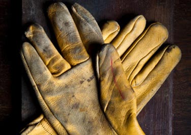 5 Ways to Clean Work Gloves