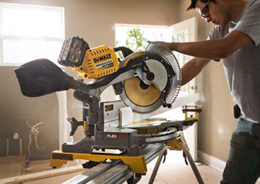 DEWALT 12" Sliding Miter Saw